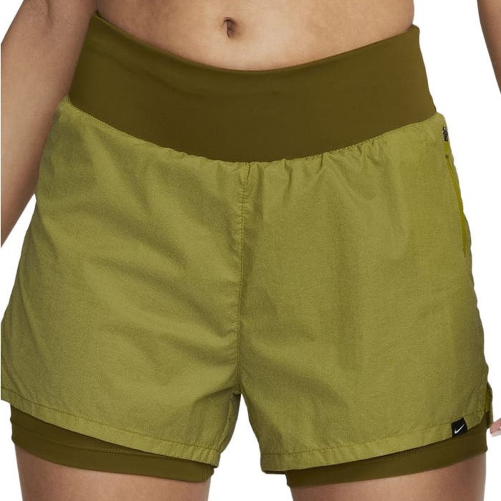 Nike Run Division 2-in-1 Reflective Shorts Moss Green Extra Large